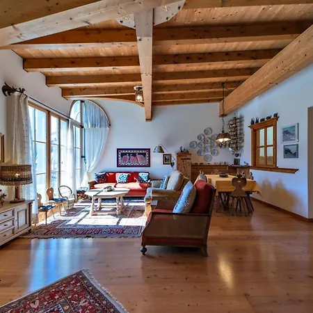 Chesa Roseg - アパート ポントレジナ